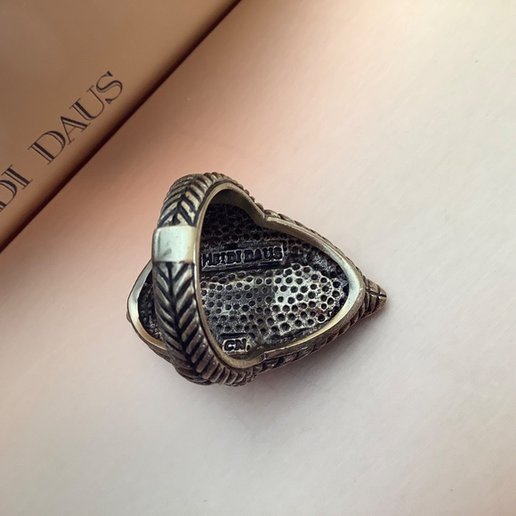 Heidi Daus Crystal Statement Ring Garnet SZ 9 - Picture 12 of 13